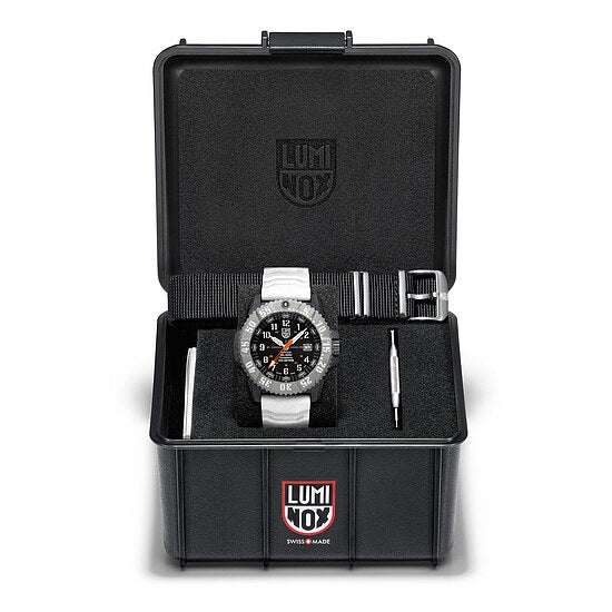 Uhr Luminox MIL-SPEC inspiriert XL.3359.SET