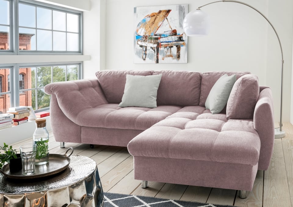 Stylisches Ecksofa Agira von Benformato mit Schlaffunktion, verschiedene Farben, gemütliche Rückenkissen, hochwertige Wellenunterfederung