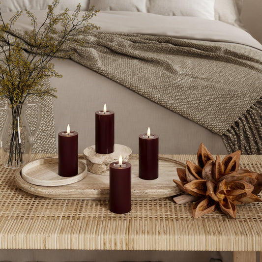 LED-Blockkerzen Ø 5 x 10 cm Burgunderrot – 4 Stück