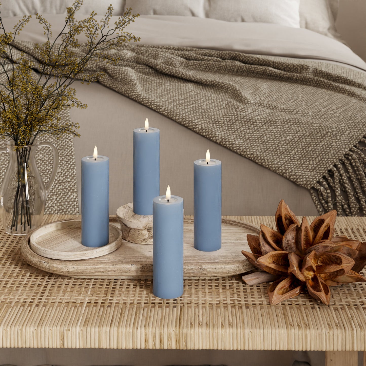 LED-Blockkerzen Ø 5 x 15 cm Eisblau – 4 Stück