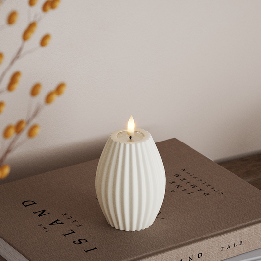 LED-Rillenkerzen D 7,5 x H 10 cm, Weiß