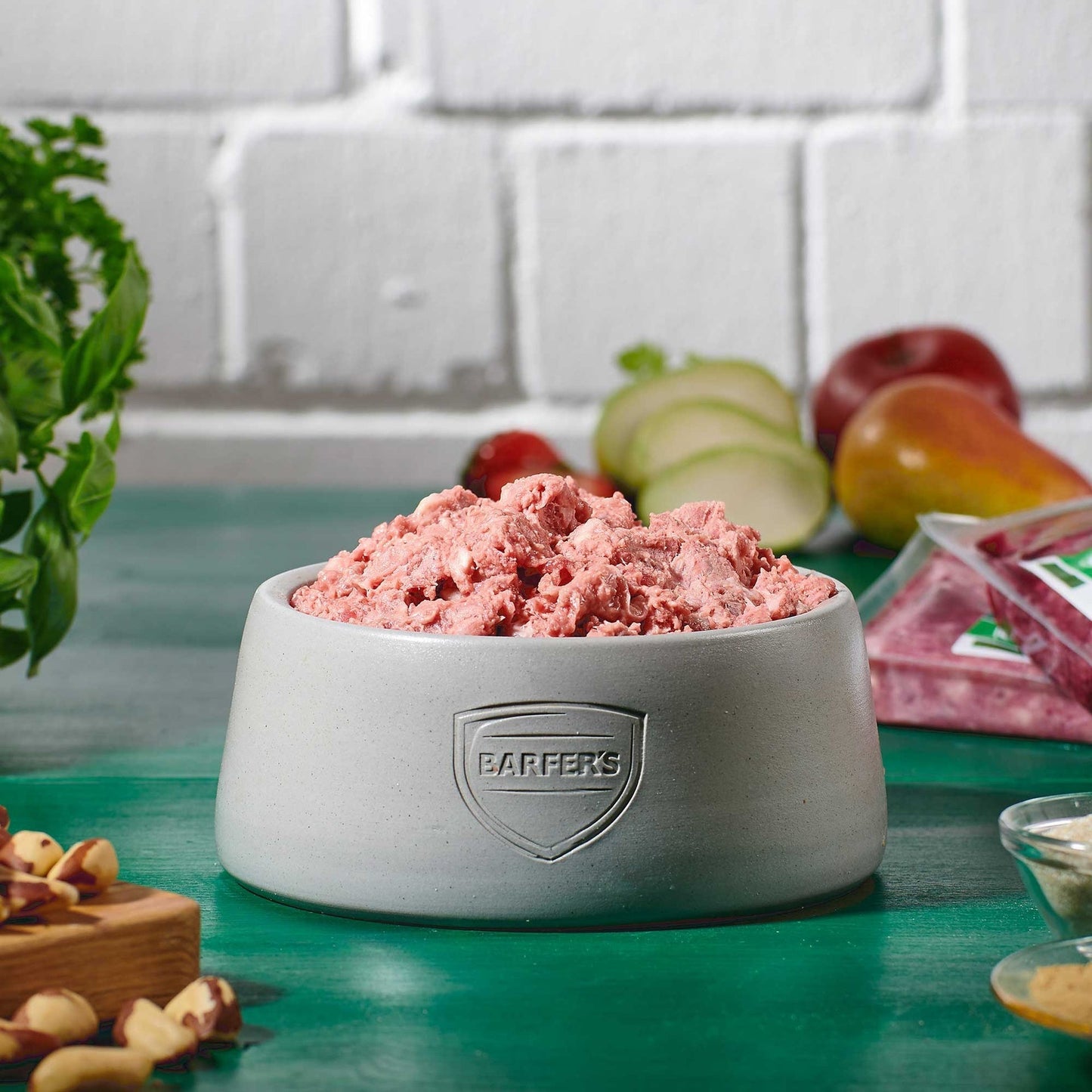 BARFER'S CHOICE  - Entenkarkasse gewolft