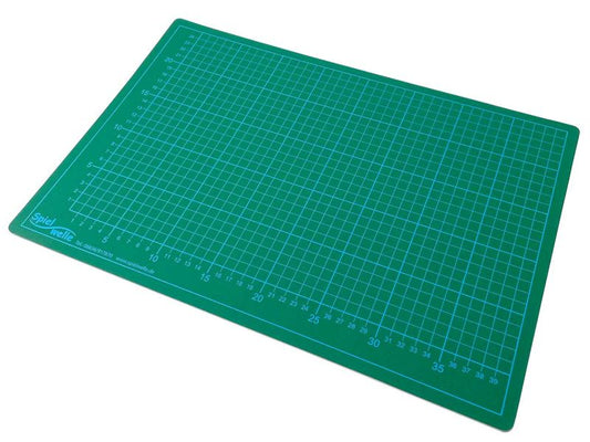 Spielheld Schneidmatte A3, 2,5 mm, einseitig bedruckt, grün-schwarz
