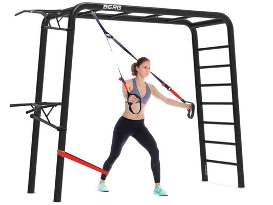 BERG PlayBase Medium TL Black inkl. Dip-Barren, Klimmzugstange und Widerstandsbändern