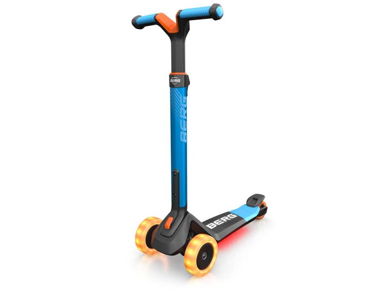 BERG Nexo Roller Lights Blue mit LED-Deck