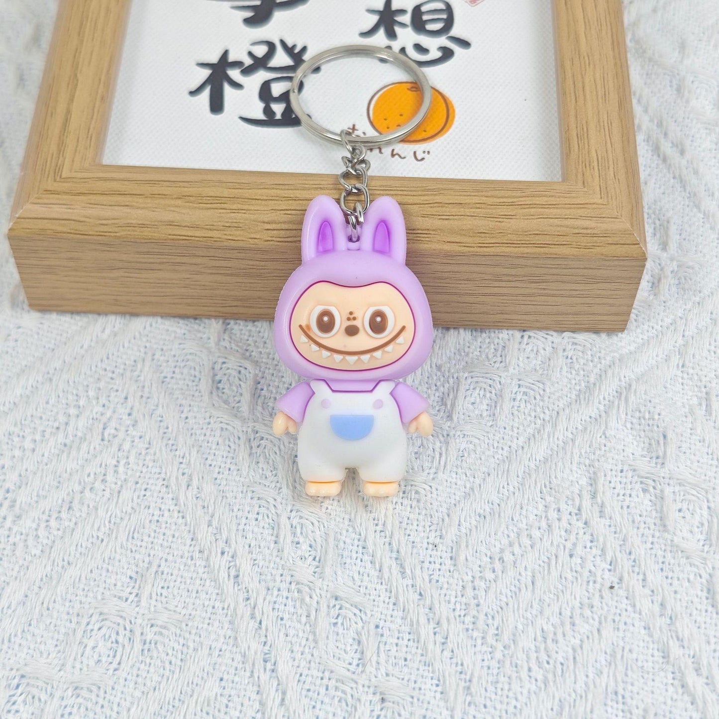 Kreativer Cartoon Labfabric Schlüsselanhänger Niedliche Puppe Autoanhänger Schlüsselanhänger Geschenktütenanhänger Light Purple