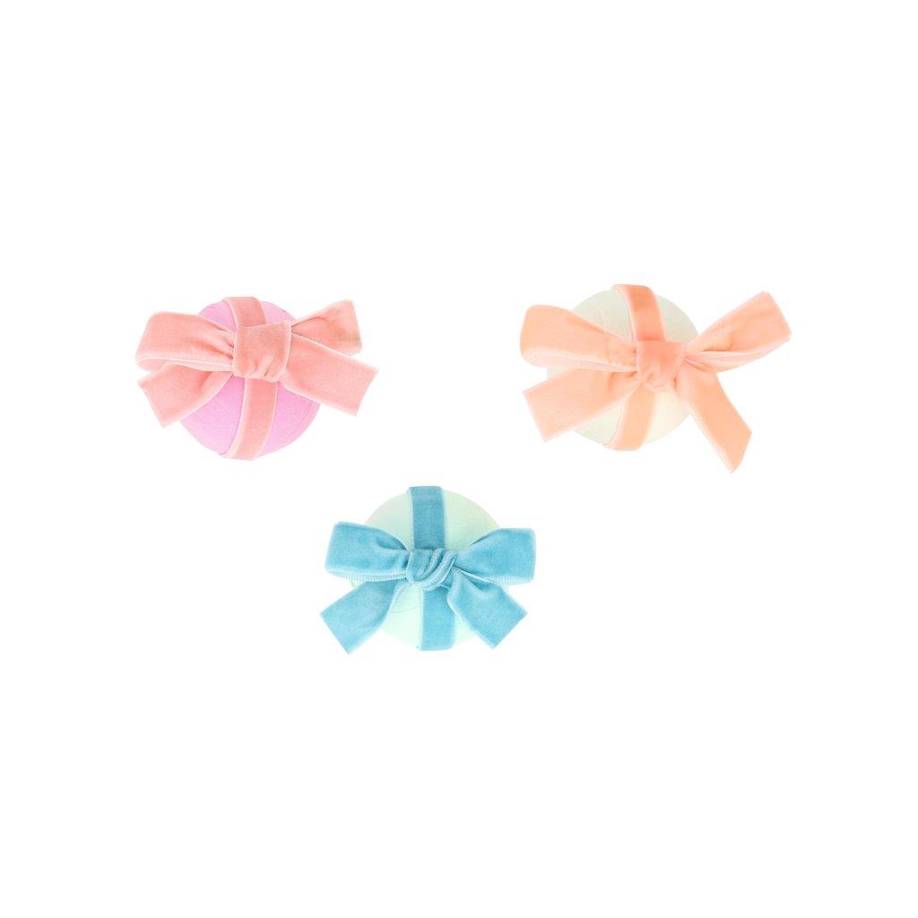 Velvet Bow Überraschungsbälle