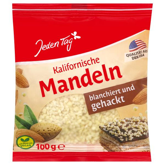 Jeden Tag Mandeln blanchiert und gehackt