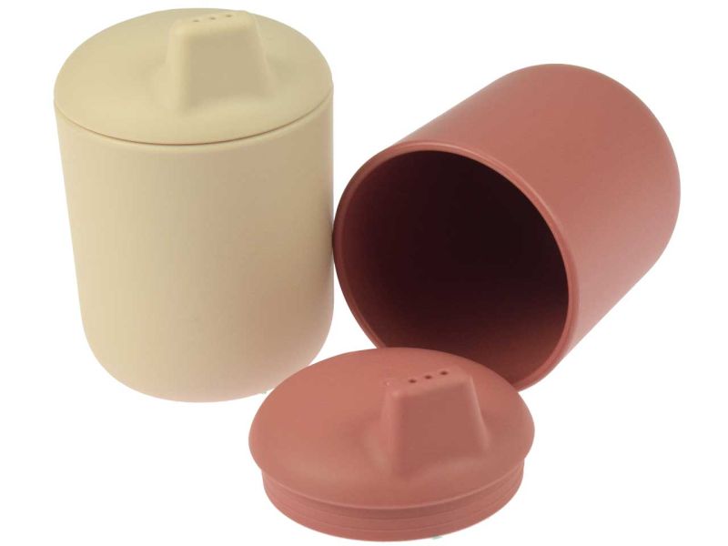 dantoy tiny BIOplastic Schnabeltassen, weinrot und sandfarben, 2er-Set