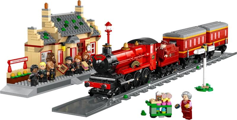 LEGO® Harry Potter 76423 Hogwarts Express & der Bahnhof von Hogsmeade