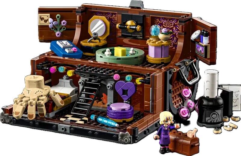 LEGO® Wednesday 76785 Die Wohnung des Eiskalten Händchens