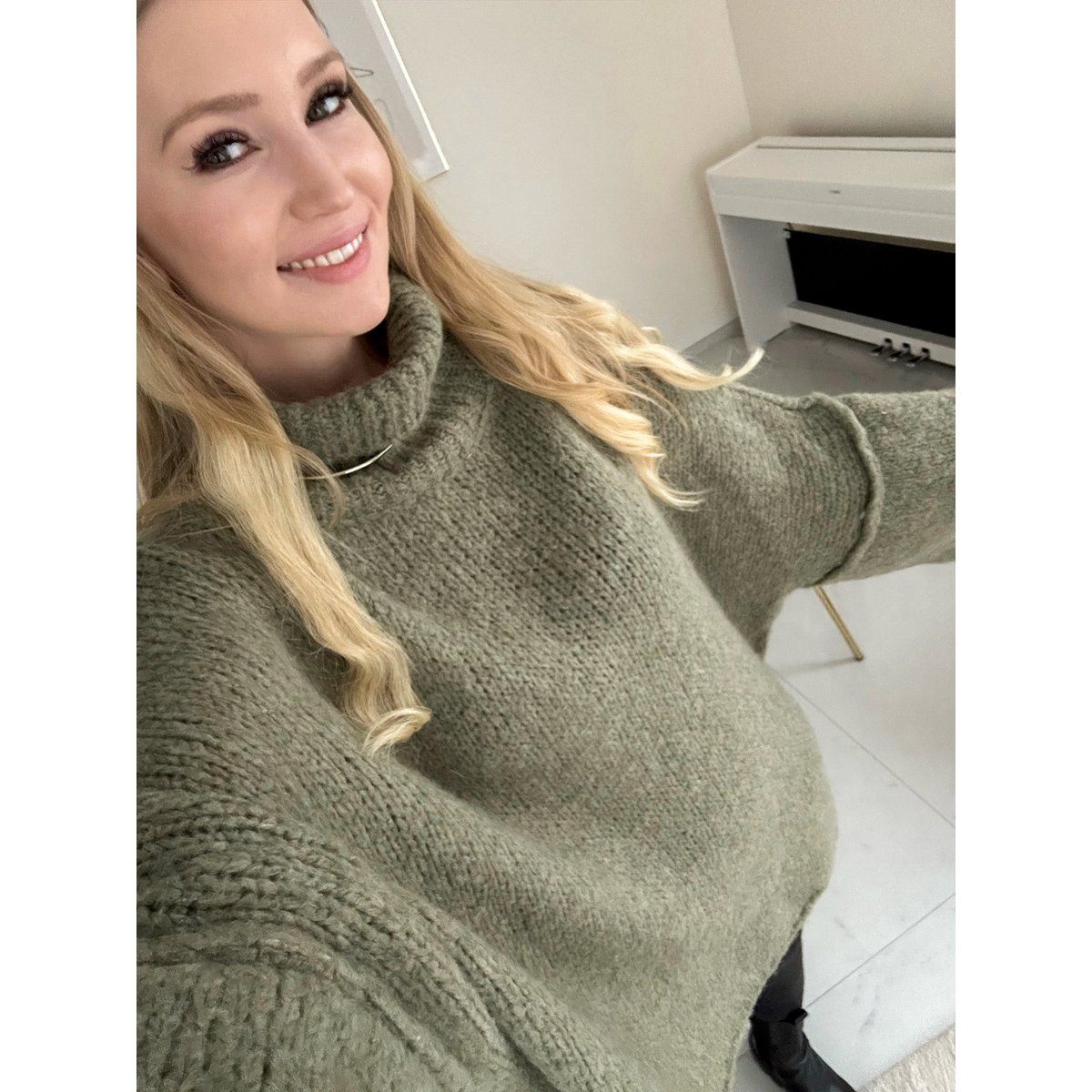 Long Sweater mit Rollkragen