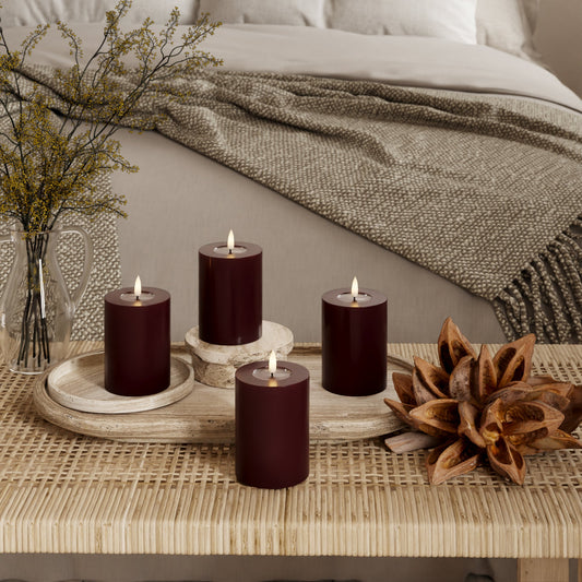 LED-Blockkerzen Ø 7,5 x 10 cm Burgunderrot – 4 Stück