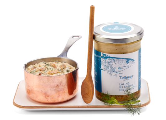 Lachs in Sahne-Dill-Sauce