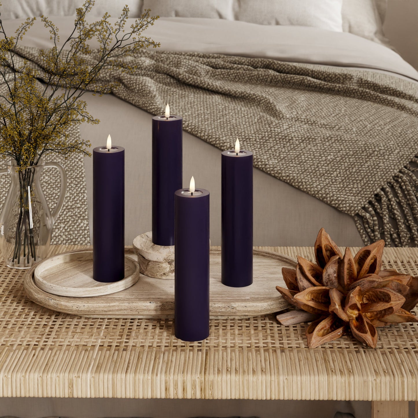 LED-Blockkerzen Ø 5 x 20 cm Dunkellila – 4 Stück