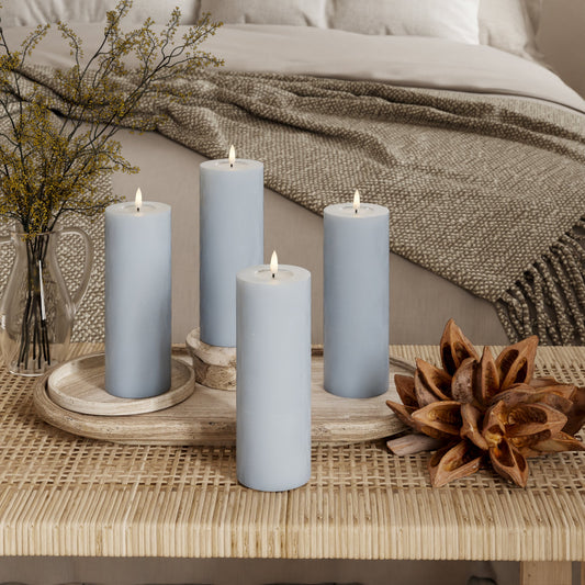 LED-Blockkerzen Ø 7,5 x 20 cm Verblasst Blau – 4 Stück