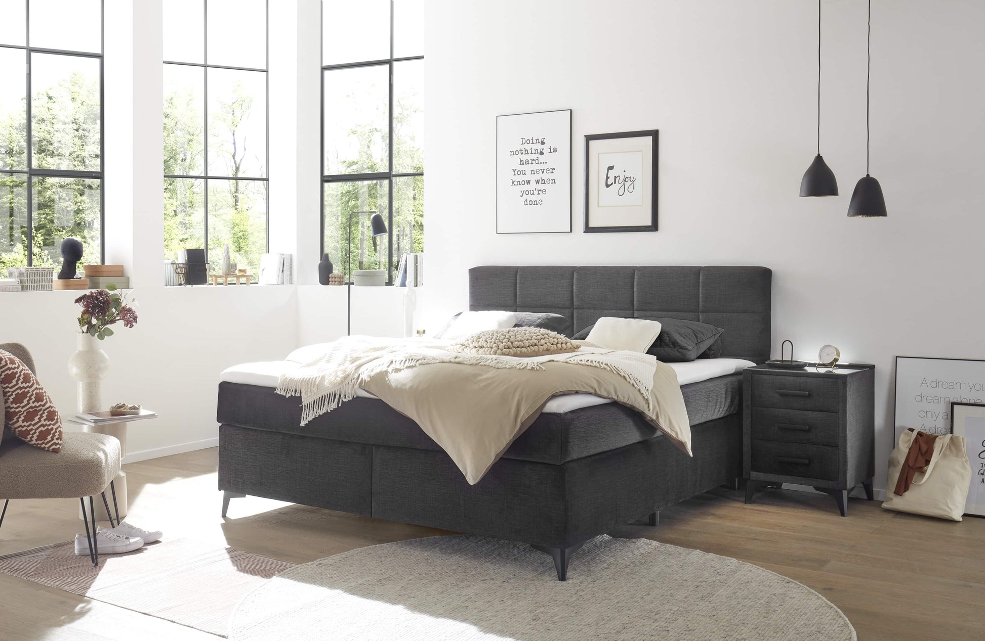 Navarra Boxspringbett von ED Exciting Design: Dein Tor zu himmlischem Schlaf