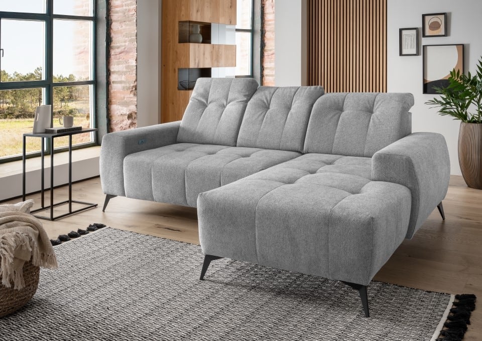 Ecksofa Sano von Benformato mit Elektrofunktion und verstellbaren Kopflehnen, bezogen mit hochwertigem Corto Stoff in wählbaren Farben