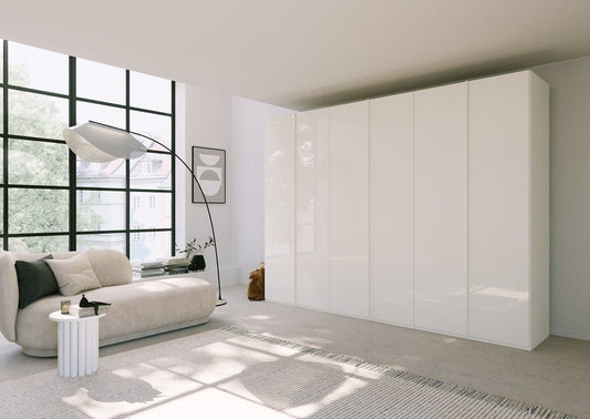 6-türiger Kleiderschrank SKAT Meridian von rauch mit Glasfront - in drei verschiedenen Farbvarianten, alpinweiß, seidengrau, graphit