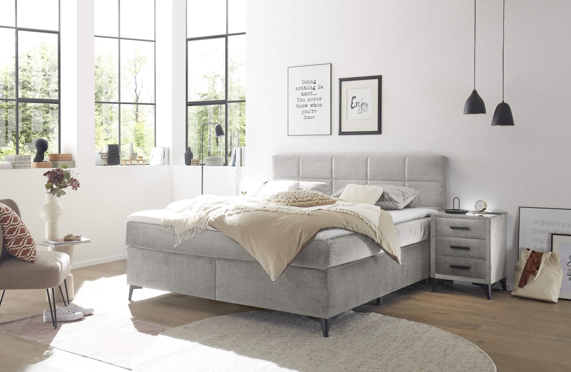 Navarra Boxspringbett von ED Exciting Design: Dein Tor zu himmlischem Schlaf