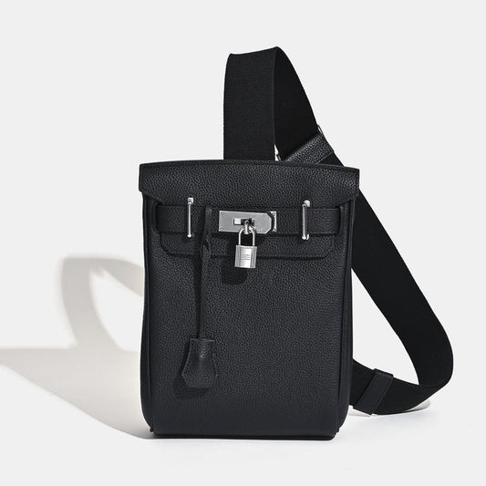2025 neue Unisex Top Layer Rindsleder Brusttasche Umhängetasche aus echtem Leder Rucksack mit Schloss hängende Dekoration 17 x 8 x 27CM+silver buckle schwarz