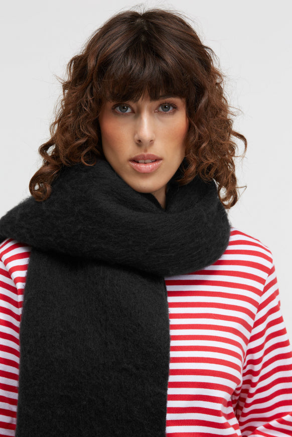 SENSES.THE LABEL Angerauter Schal AMA:RY mit Fransen