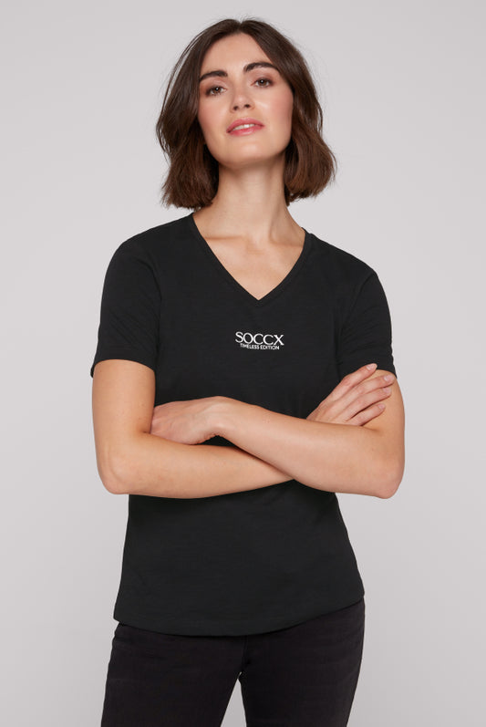 SOCCX Basic T-Shirt mit V-Ausschnitt und Logo