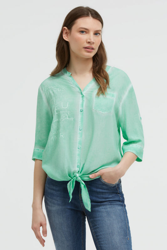 SOCCX Bluse Kurzarm mit Knotensaum und Print