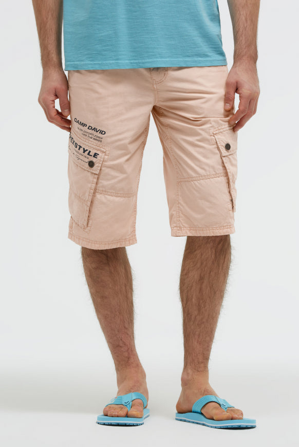 CAMP DAVID Cargo Shorts mit kleinen Label Prints