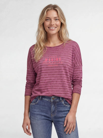 SOCCX Gestreiftes Shirt mit Rückenprint und 3/4-Arm - dark cherry