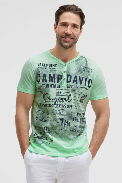 CAMP DAVID Henley-Shirt Oil Dyed mit Frontprint - neon green