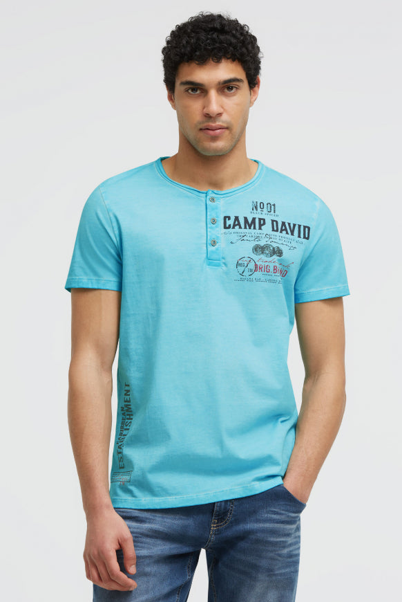 CAMP DAVID Henley-Shirt Oil Dyed mit Label Prints - aqua splash
