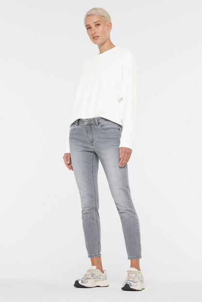 SENSES.THE LABEL Jeans MI:A Mid Rise Slim Leg