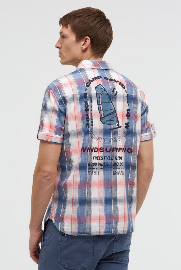 CAMP DAVID Karohemd Kurzarm mit Klappentaschen und Back-Print