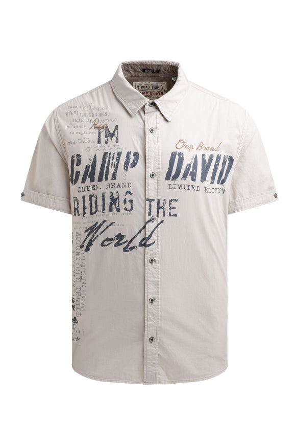 CAMP DAVID Kurzarmhemd mit Label Prints und Stickereien - ash
