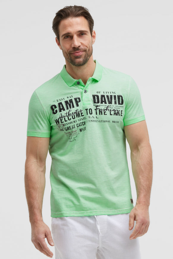 CAMP DAVID Kurzarmpolo Oil Dyed mit Logo Print - neon green