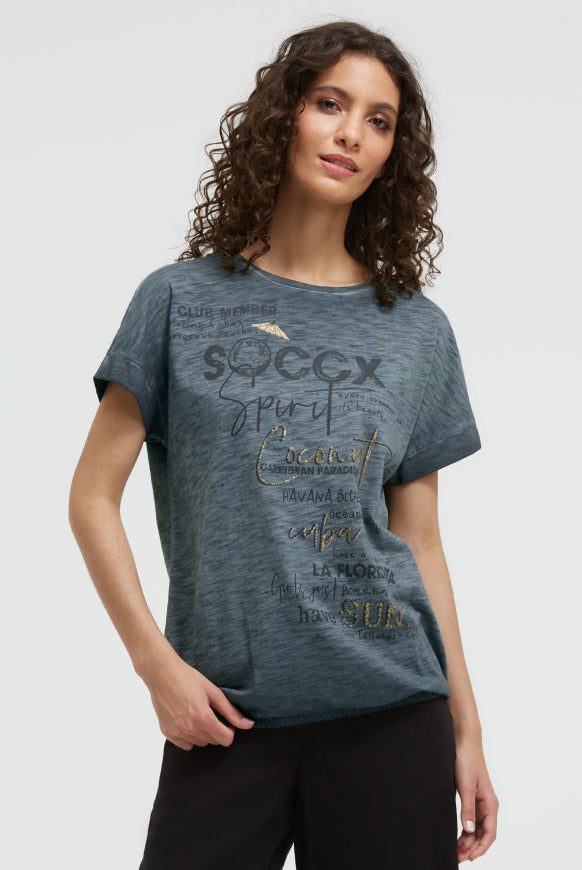 SOCCX Oversized Shirt mit Artwork und Elastiksaum - green shadow