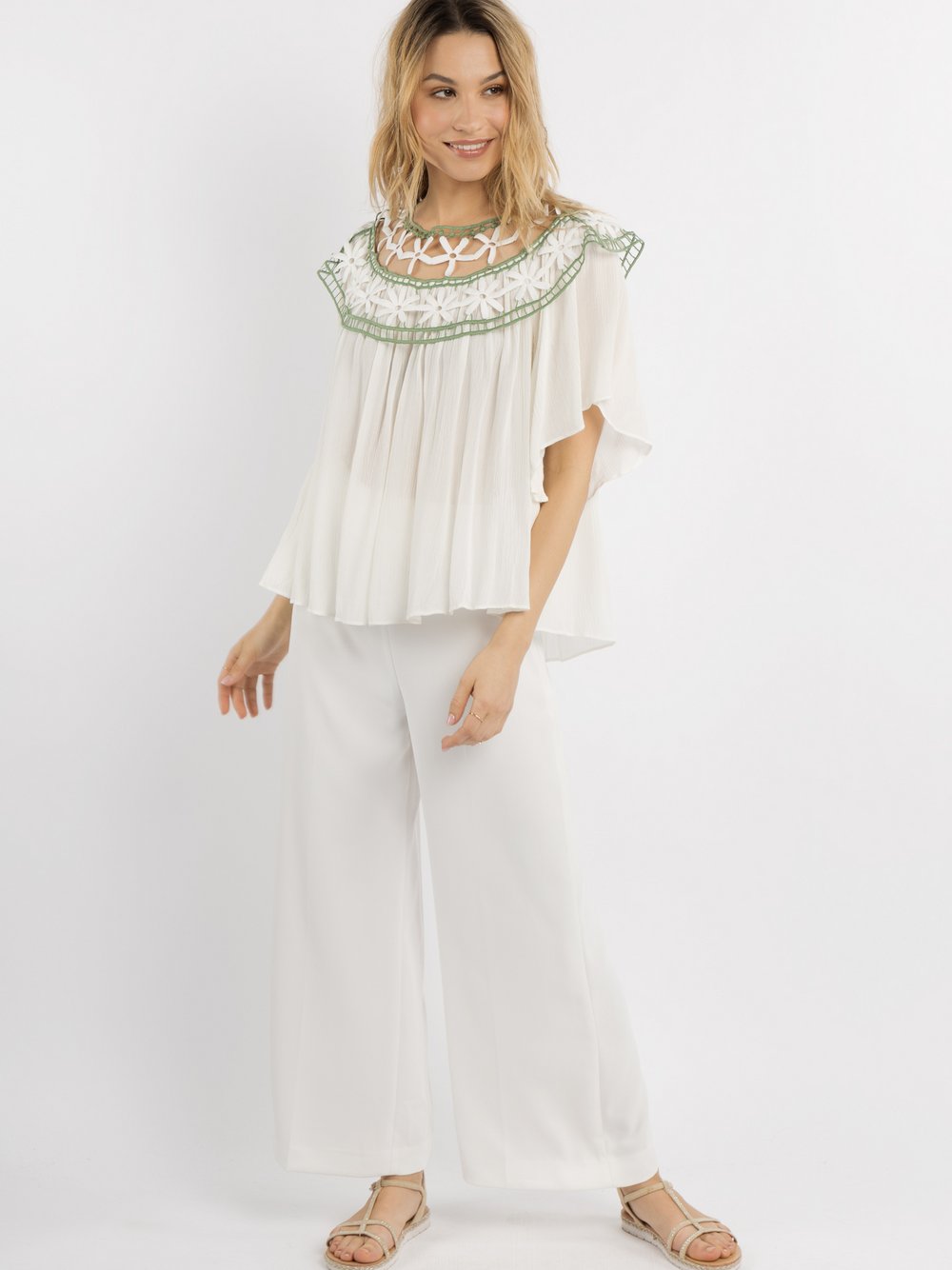 IZIA Shirt mit Blumenspitze Damen Viskose