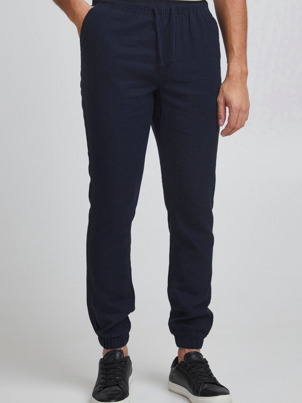 11 Project Leinenhose Herren