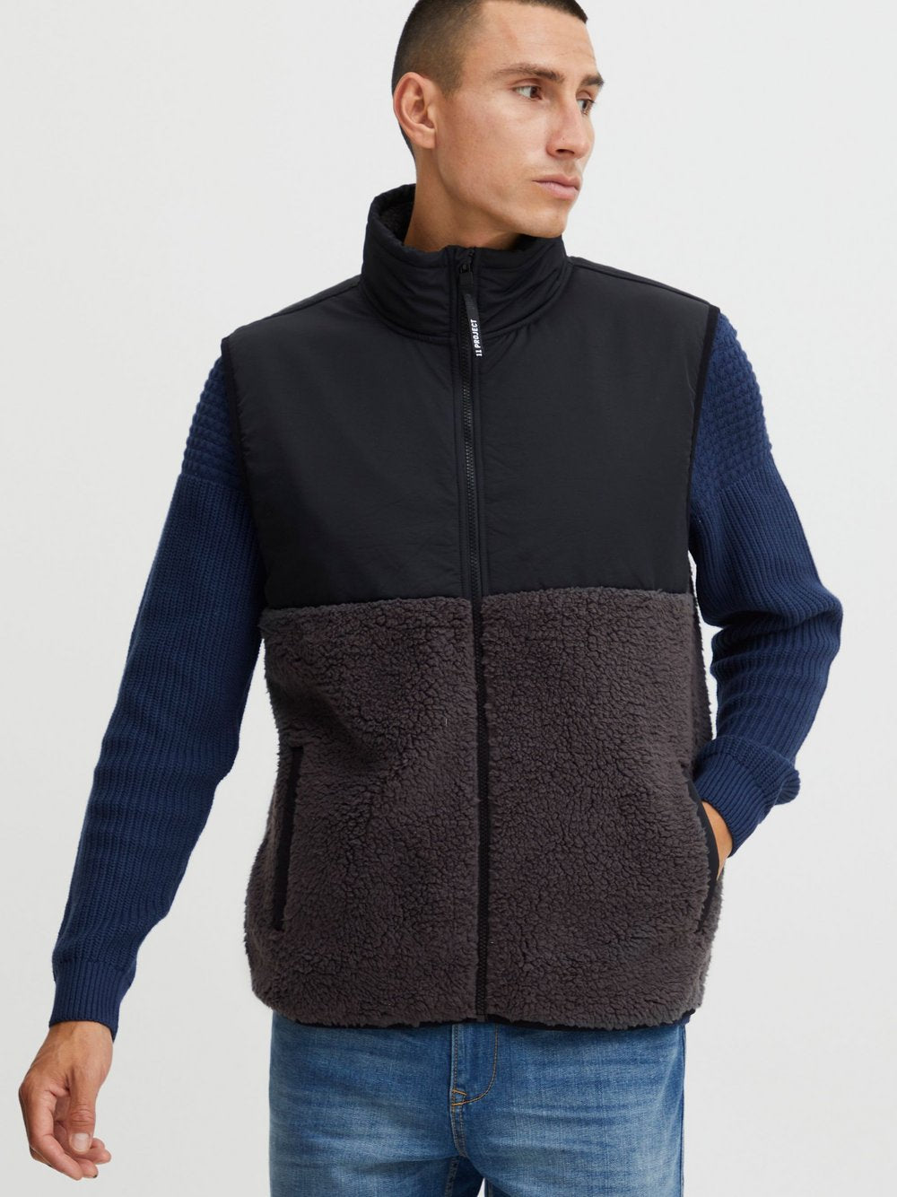 11 Project Fleeceweste Herren gemustert