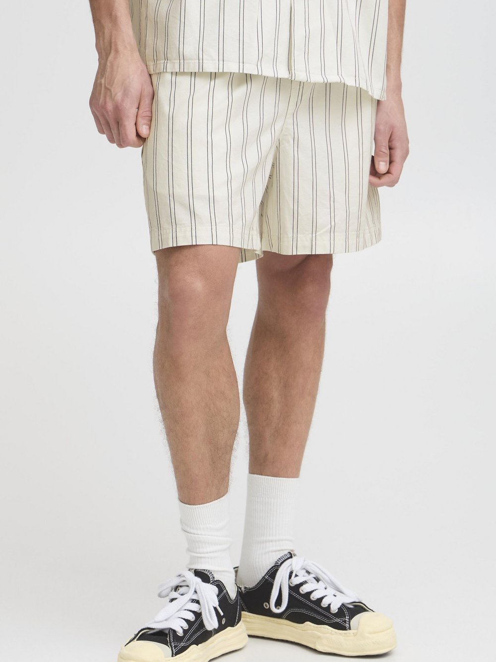 BLEND Chinoshorts Herren gestreift