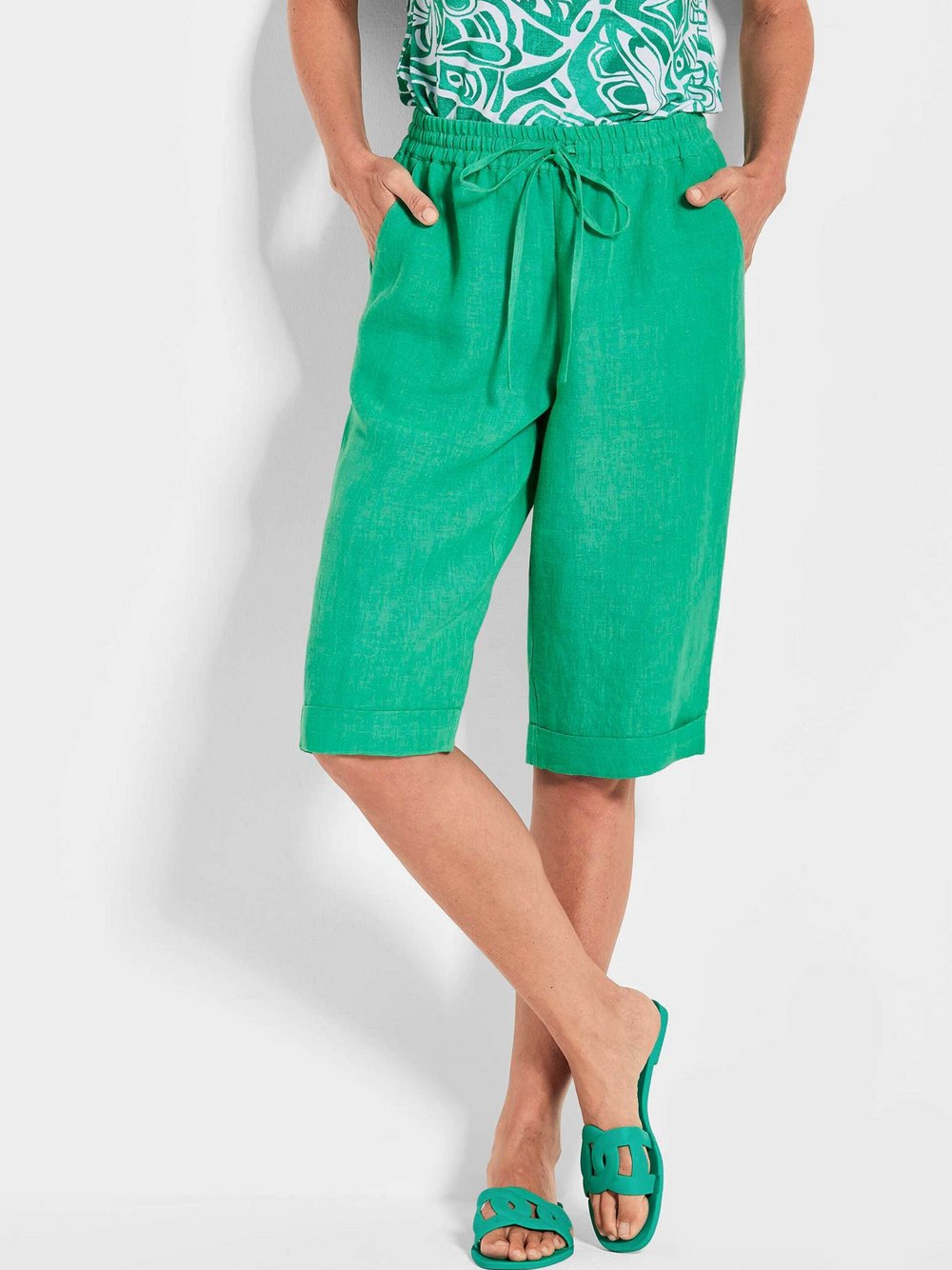 Goldner Leinenbermuda Damen