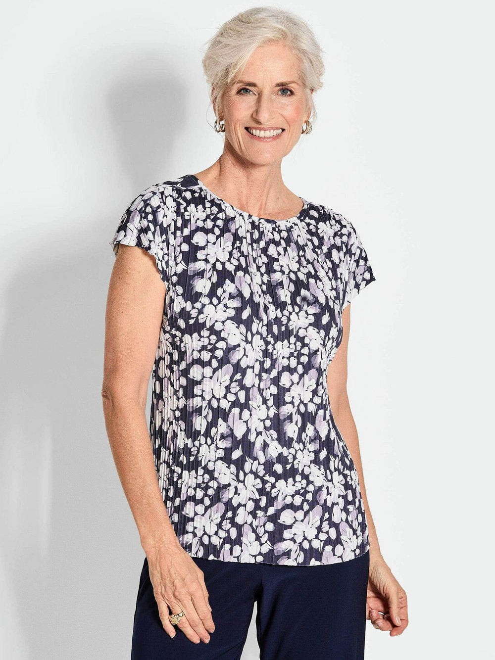 Goldner Plissee-Shirt Damen gemustert