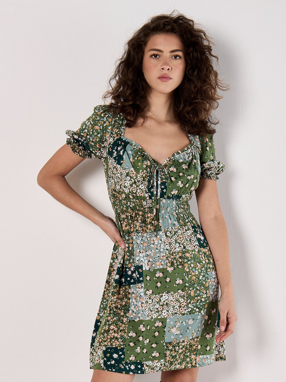 Apricot Minikleid Damen Viskose gemustert