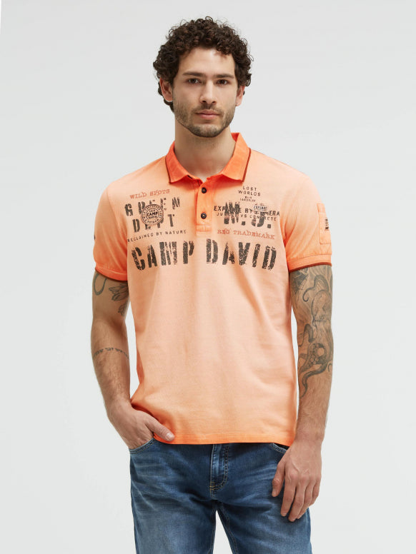 CAMP DAVID Pikee-Polo Oil Dyed mit Prints und Patches - mellow orange