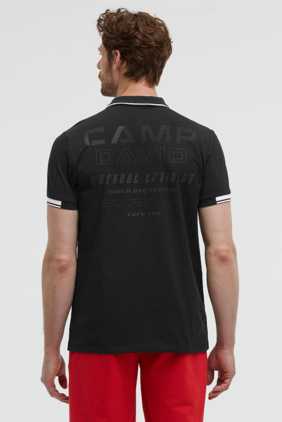 CAMP DAVID Poloshirt Kurzarm mit Rücken-Artwork - black