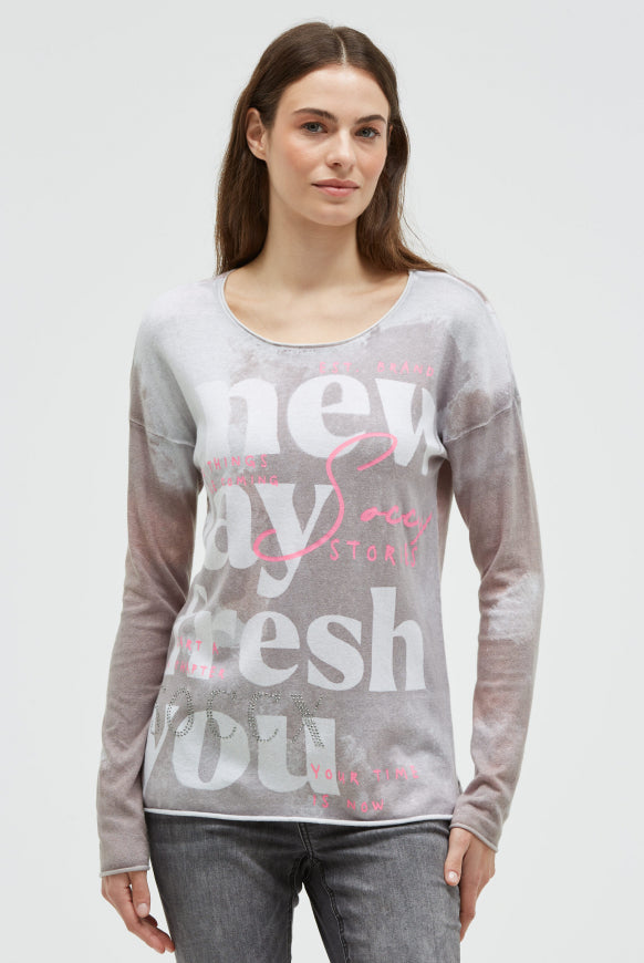 SOCCX Pullover mit All Over Print und Schmucksteinen