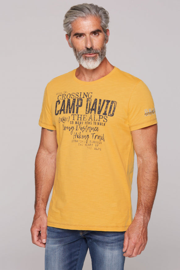 CAMP DAVID Rundhalsshirt mit Label Prints - yellow morning