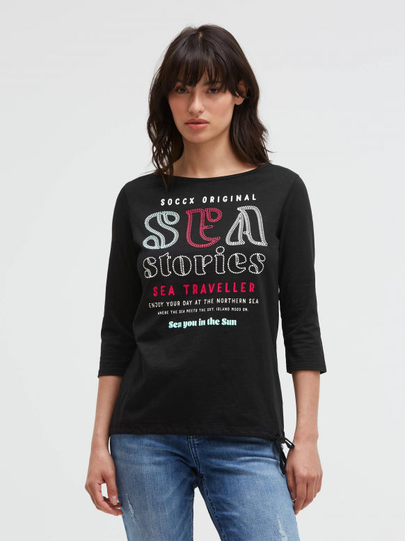 SOCCX Shirt mit U-Boot-Ausschnitt, Artwork und Saumband - black
