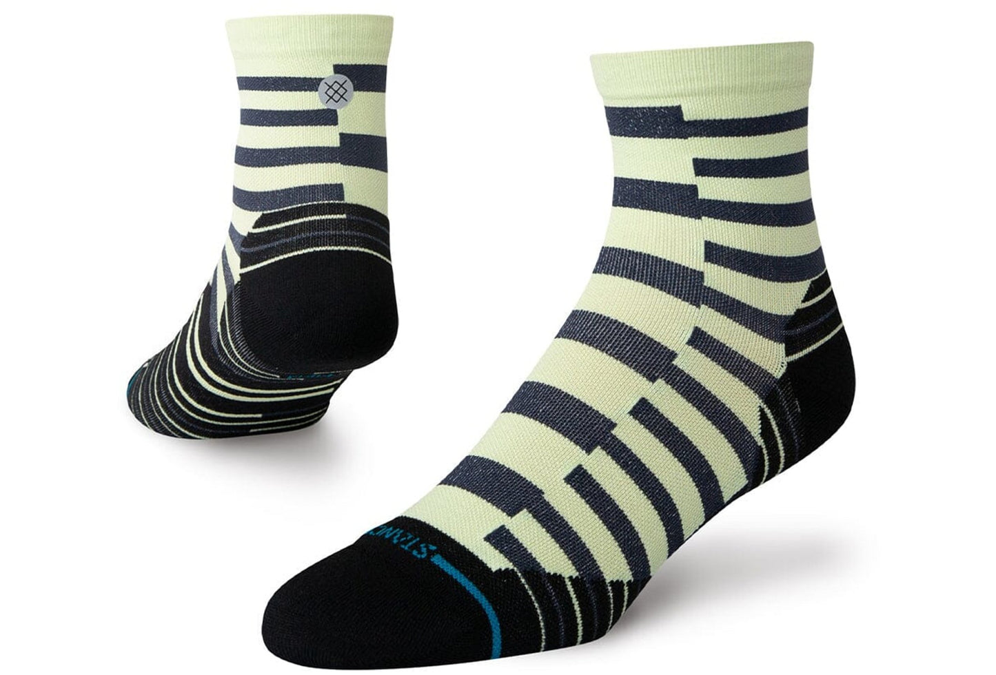 Staggered Ultra Light Quarter